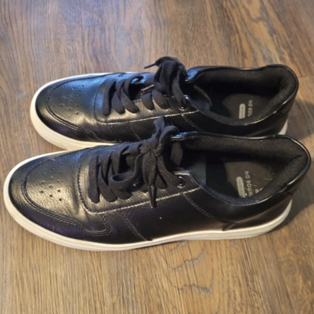Men's Black Sneakers